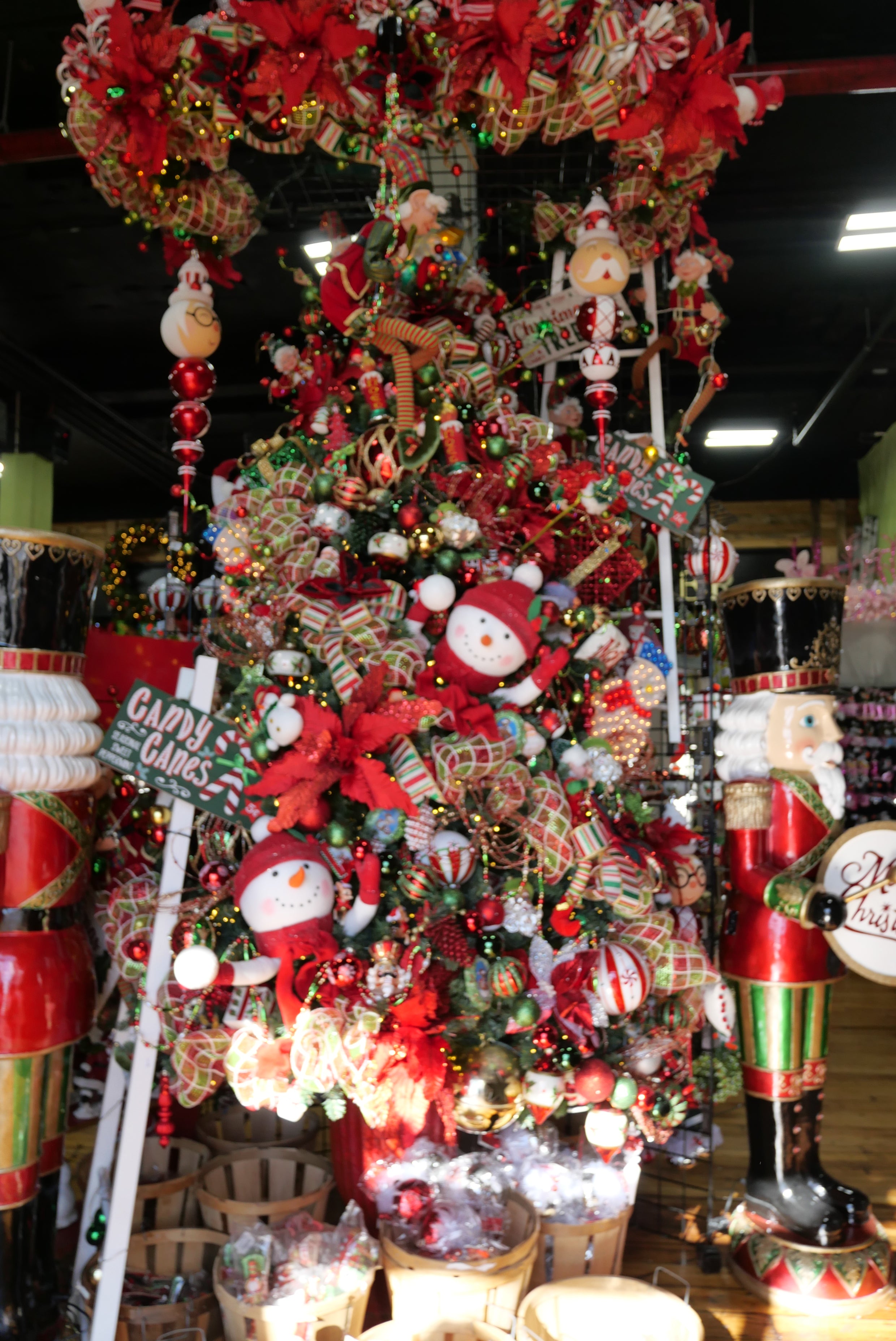 Santa and Snowman – House of Holiday