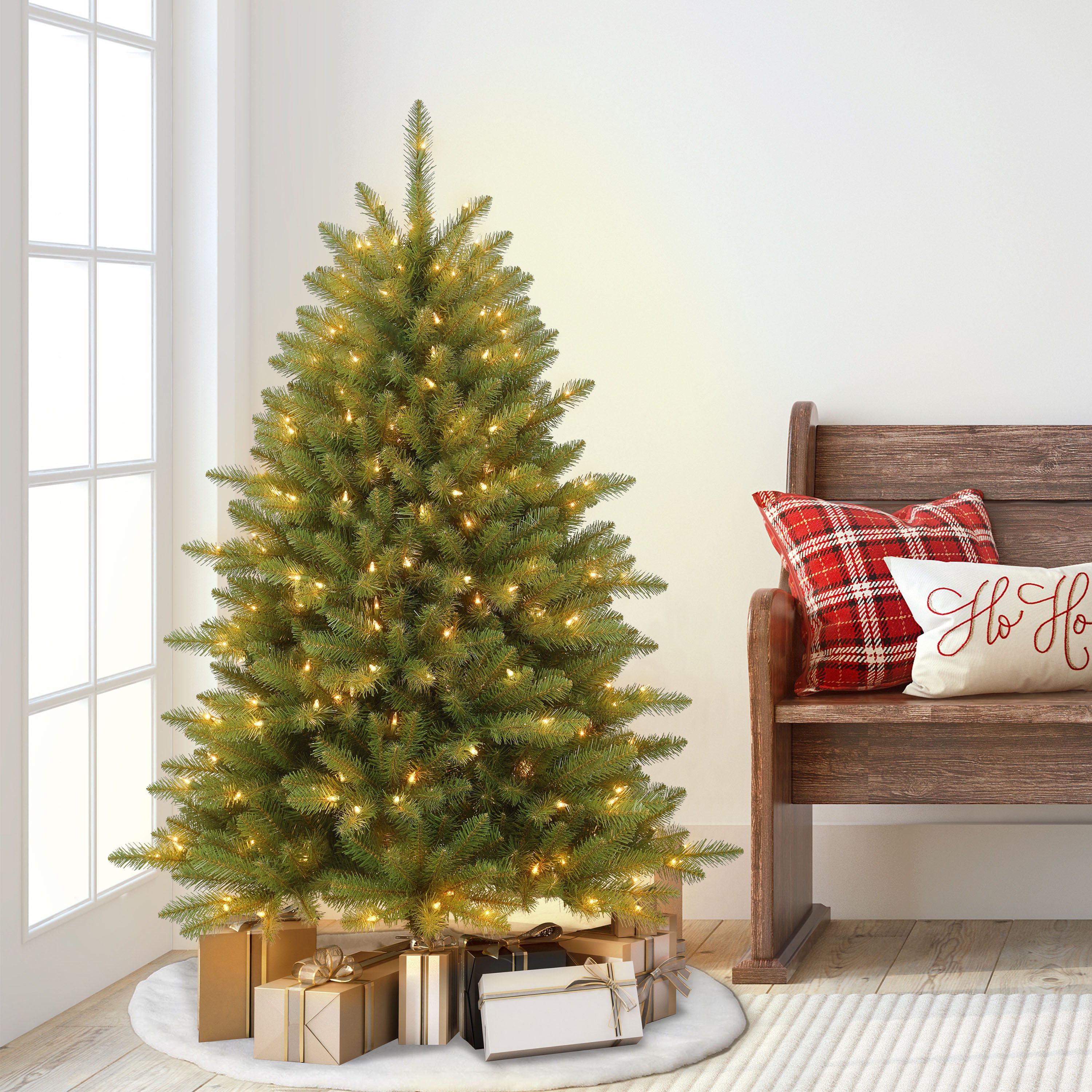 4.5ft Pre-Lit Fraser Fir Christmas Tree
