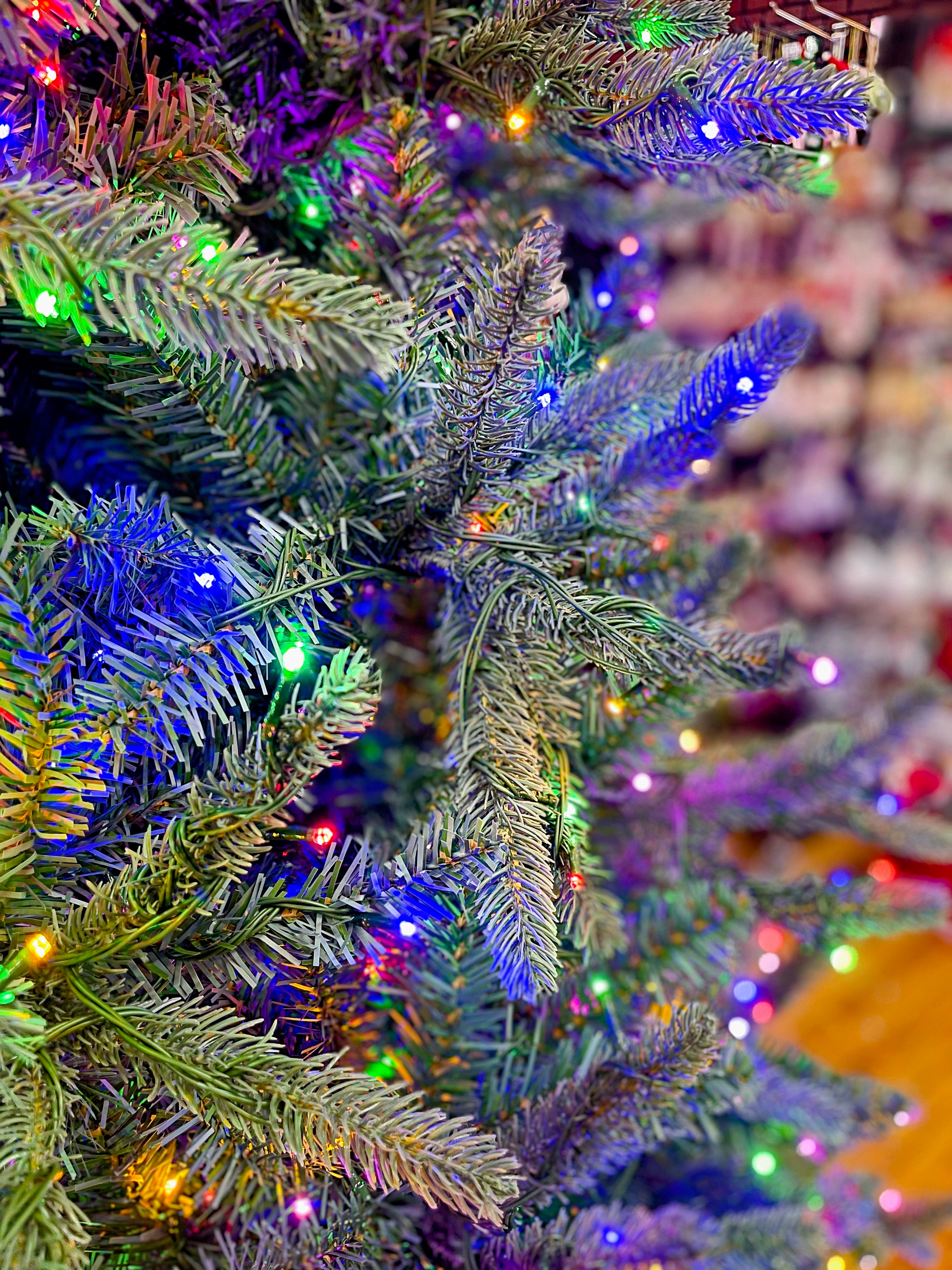 Puleo International 7.5ft Pre-Lit East Hampton Pine Tree