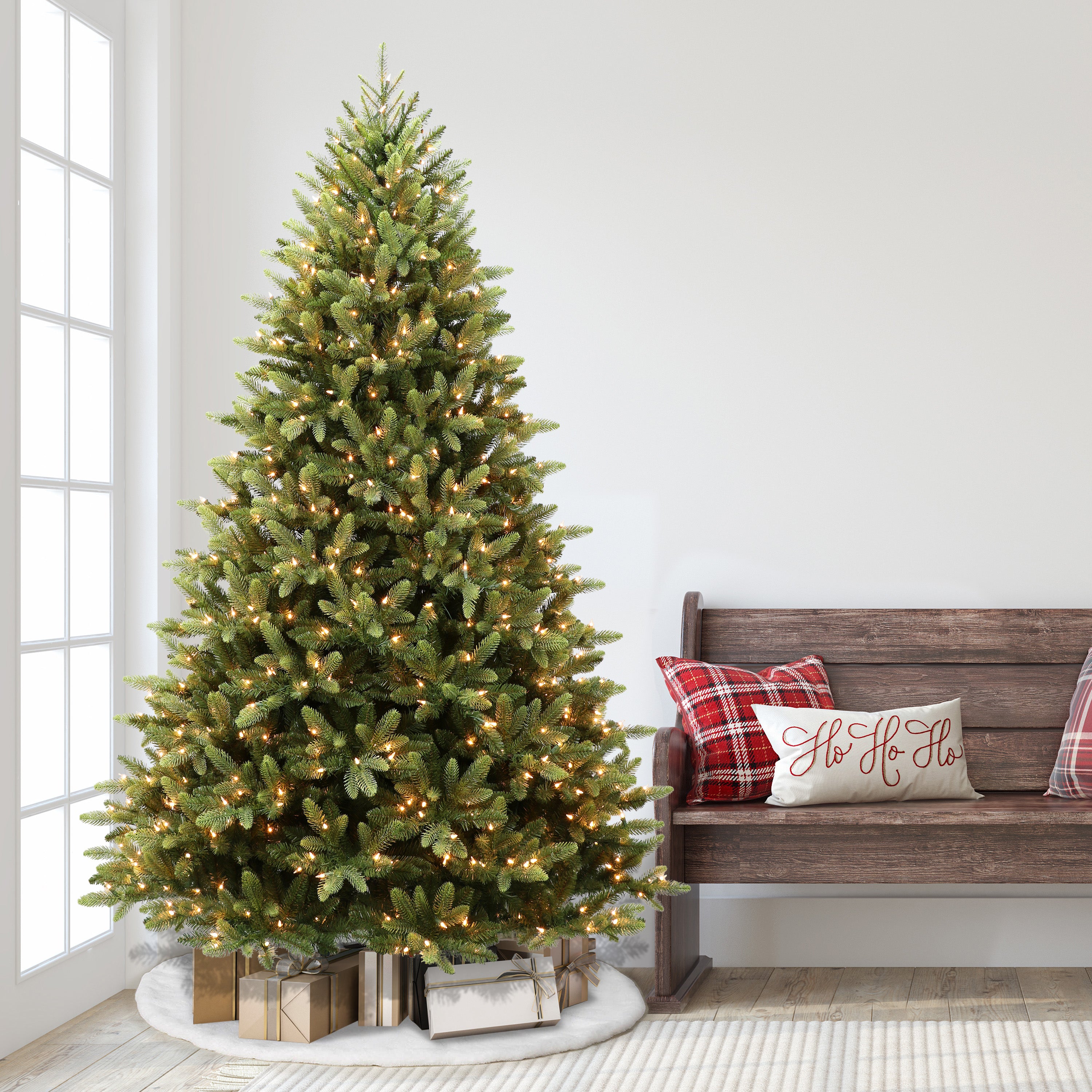 7.5ft Pre-Lit 7.5ft Westford Spruce Christmas Tree