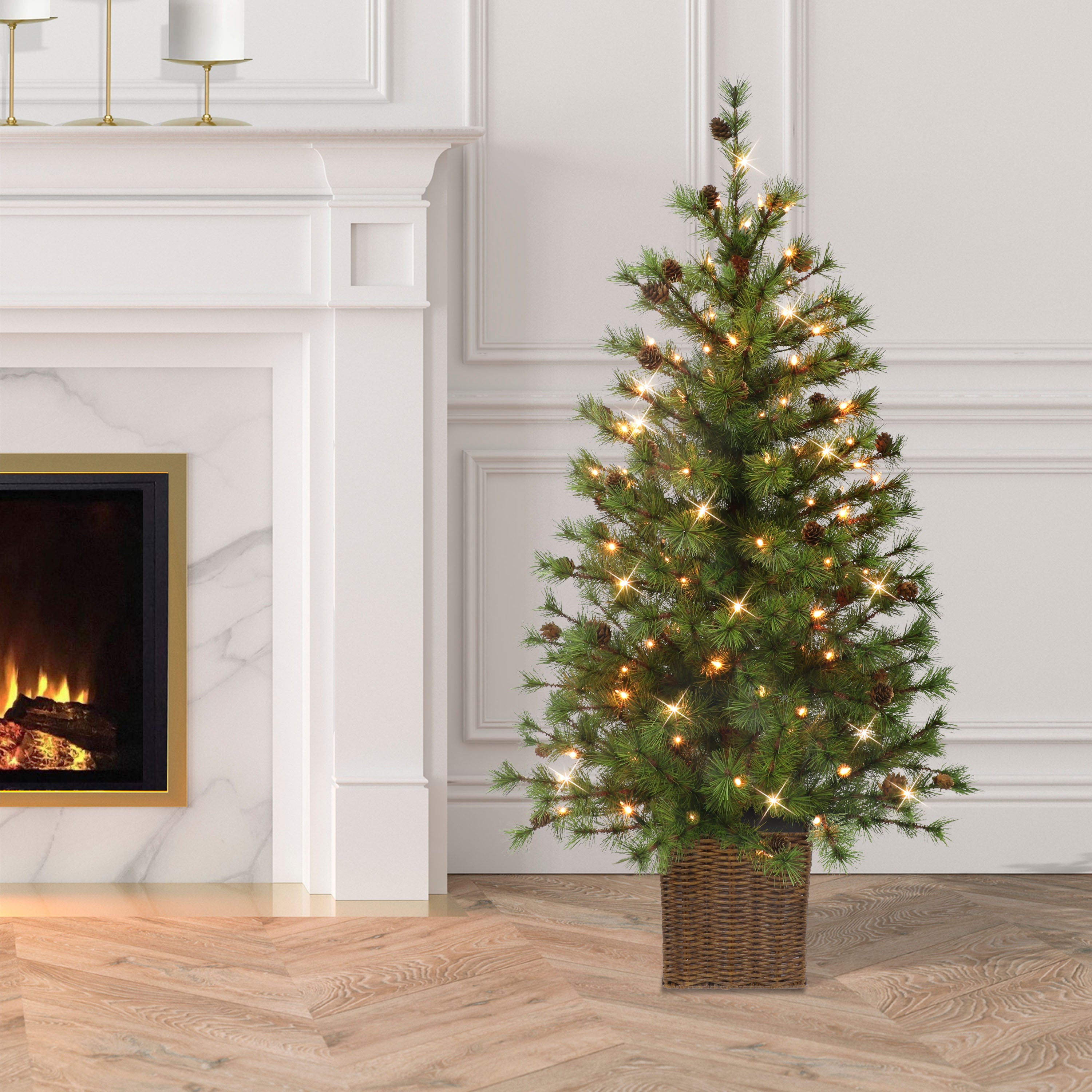 4ft. Pre-Lit Potted Tree