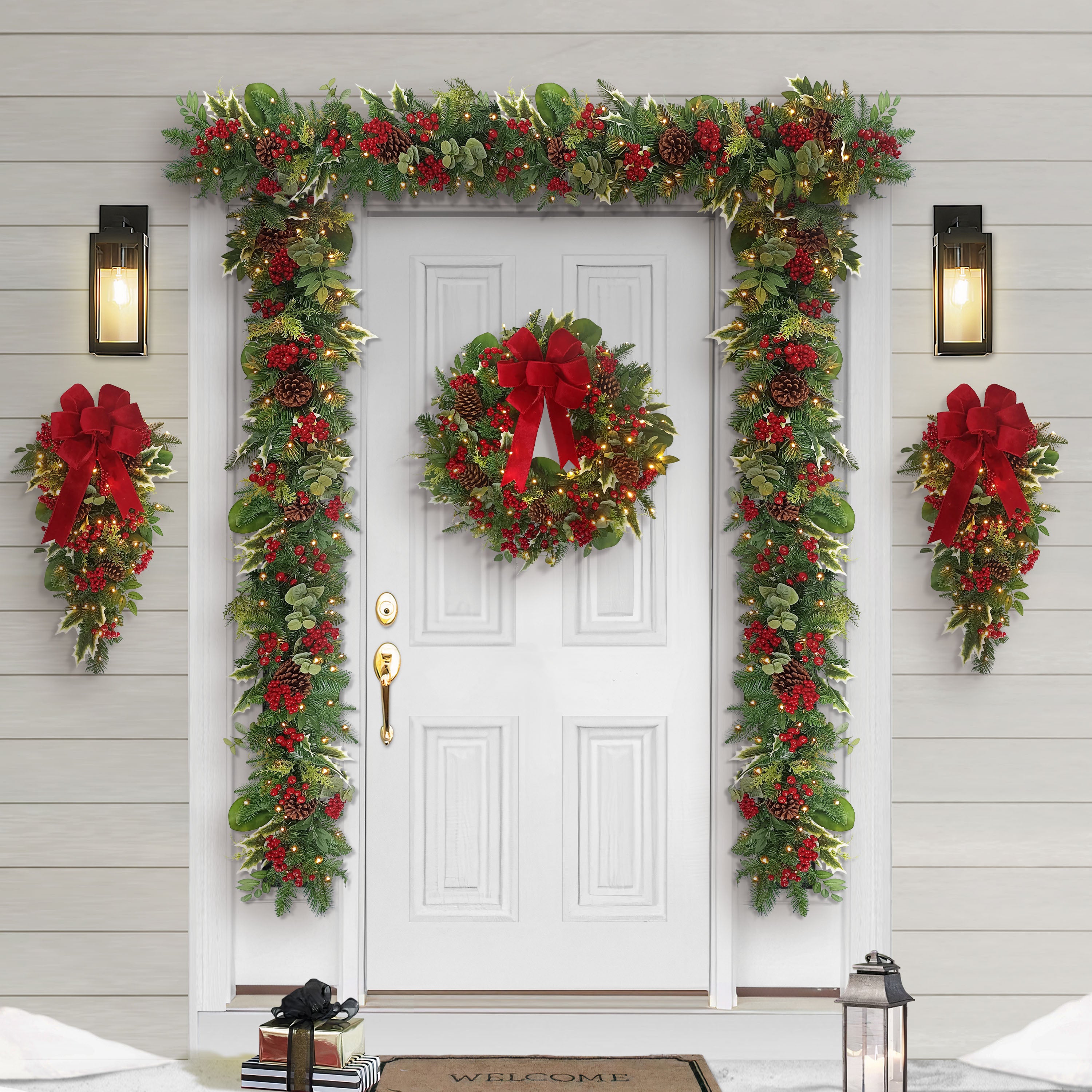 26" Battery-Operated Pre-Lit Decorated Wreath