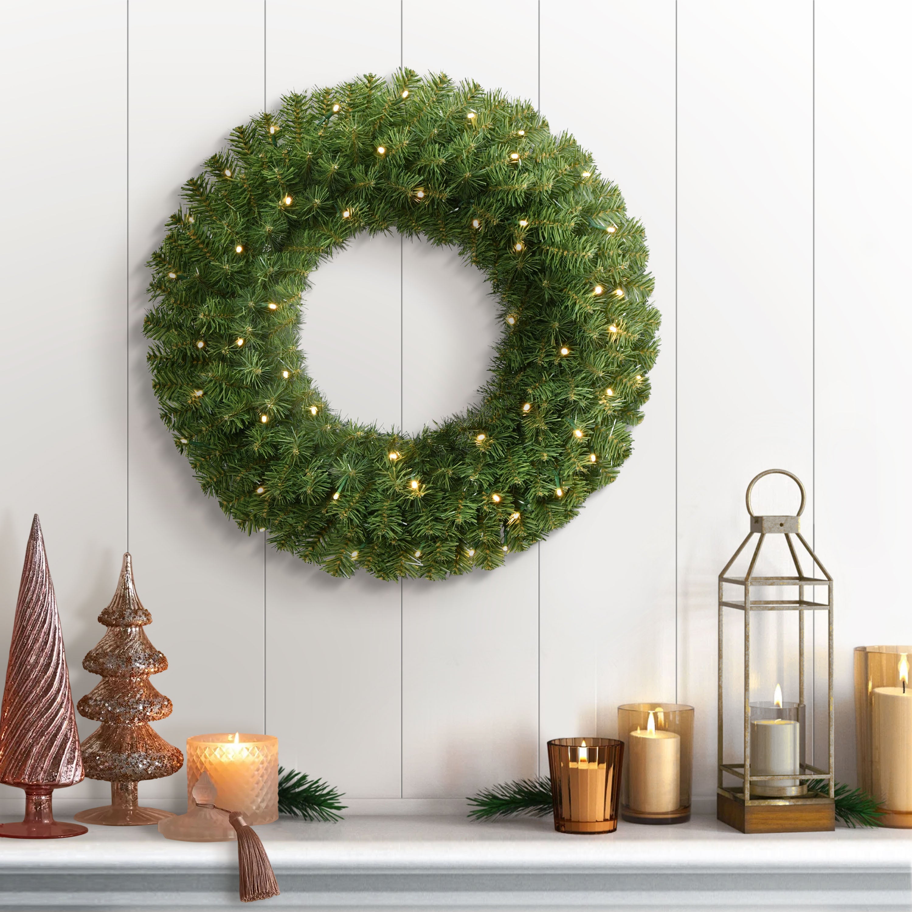 24" Pre-Lit Battery-Operated Christmas Wreath