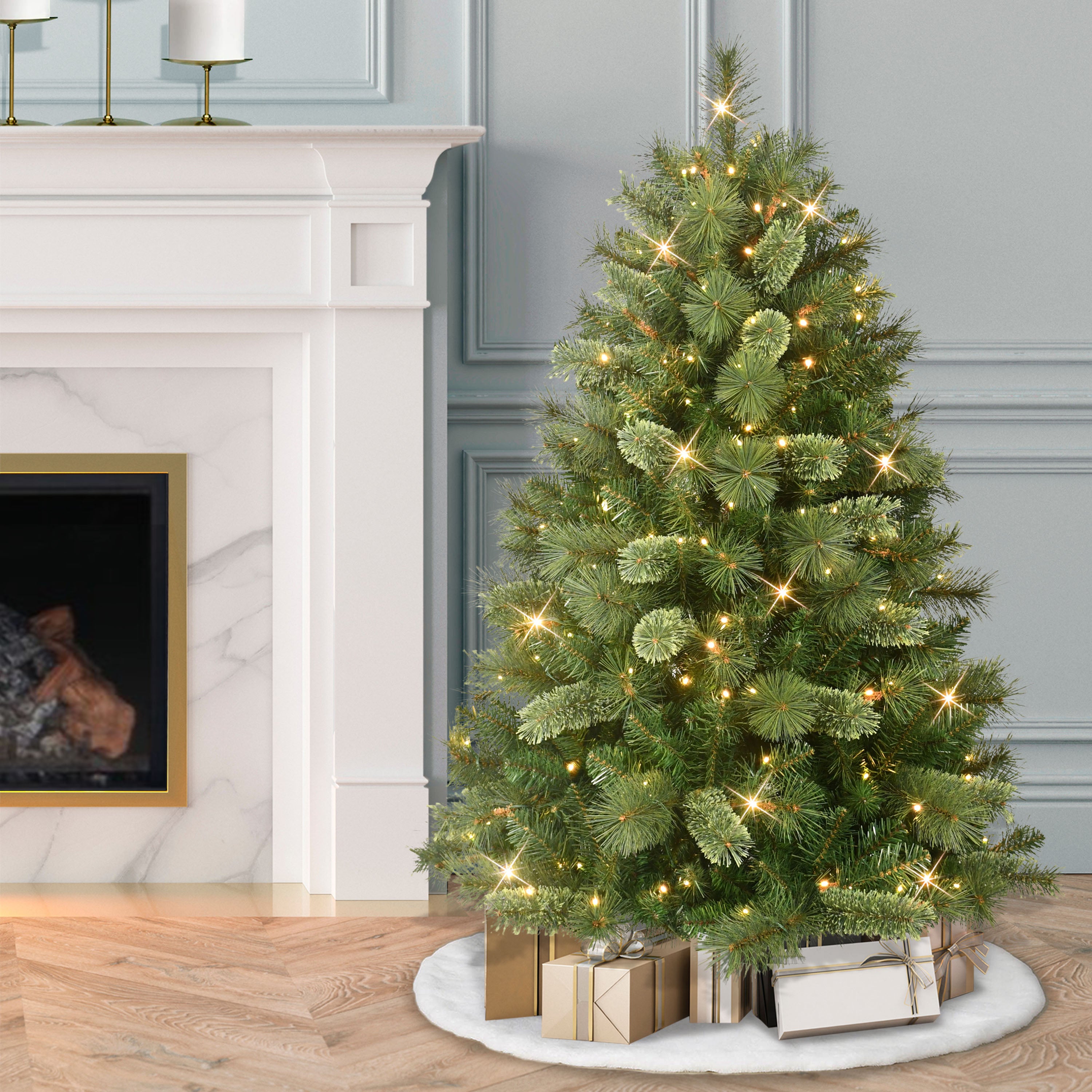 4.5' Pre-Lit Teton Pine Tree