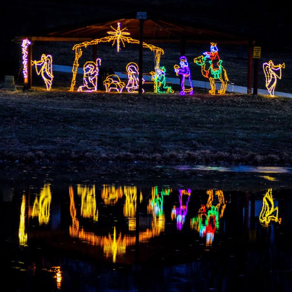 Brite Ideas 44" Star of Bethlehem LED Display Warm White BS60WW