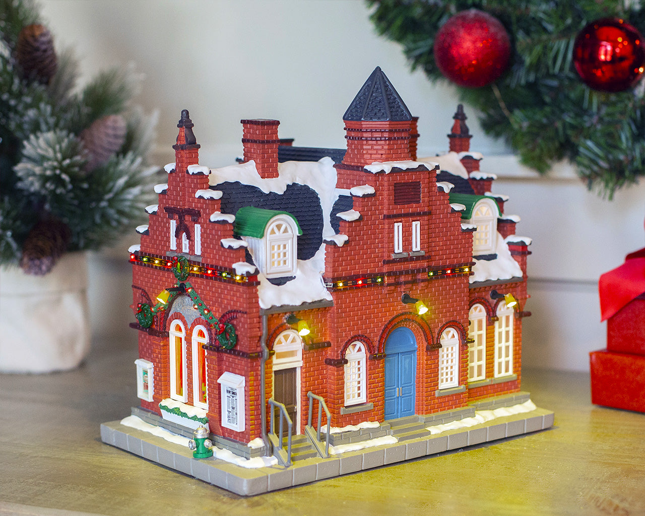 Lemax Village Collection Town Offices 1884, With 4.5V