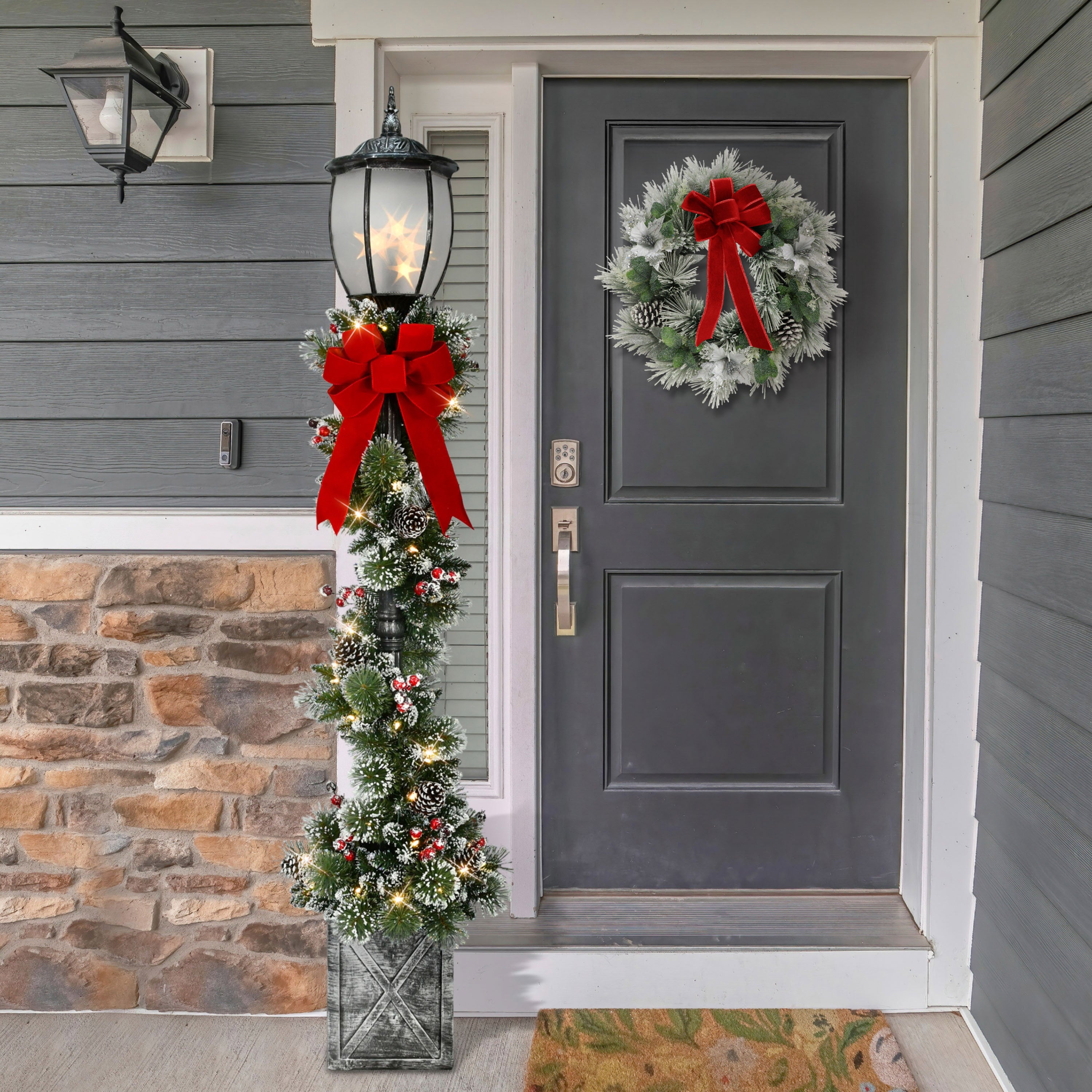 7' Pre-Lit Potted Lamp Post