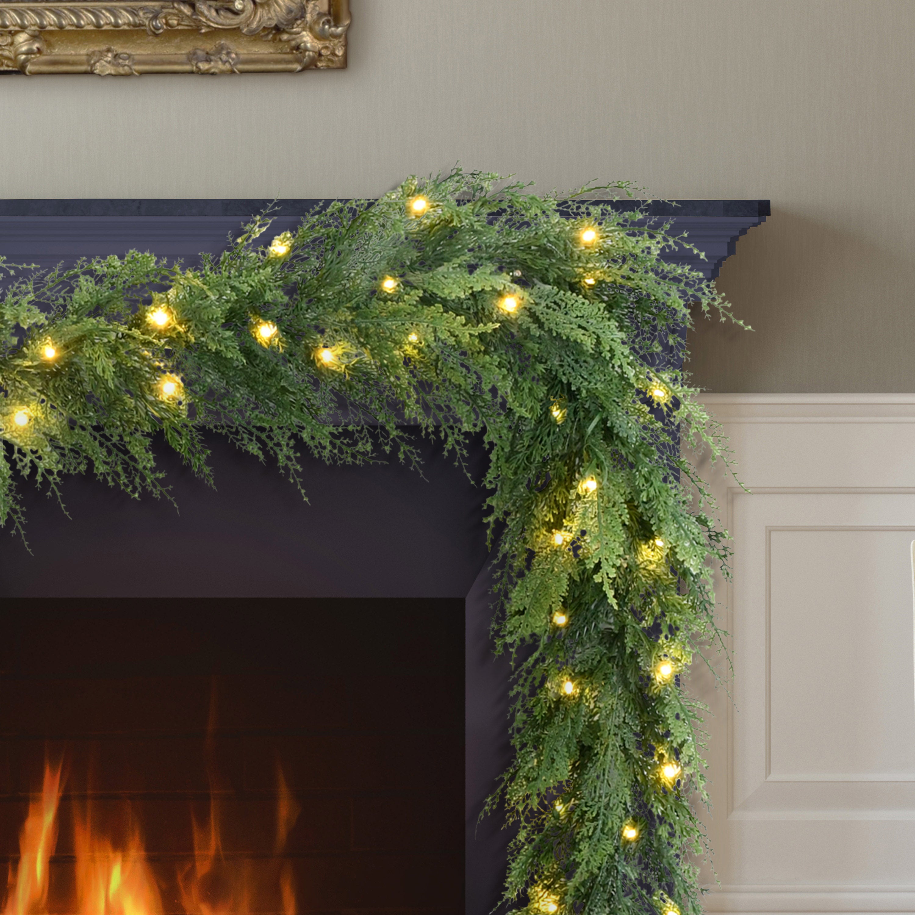 9' x 10" Pre-Lit Battery-Operated Cedar Garland