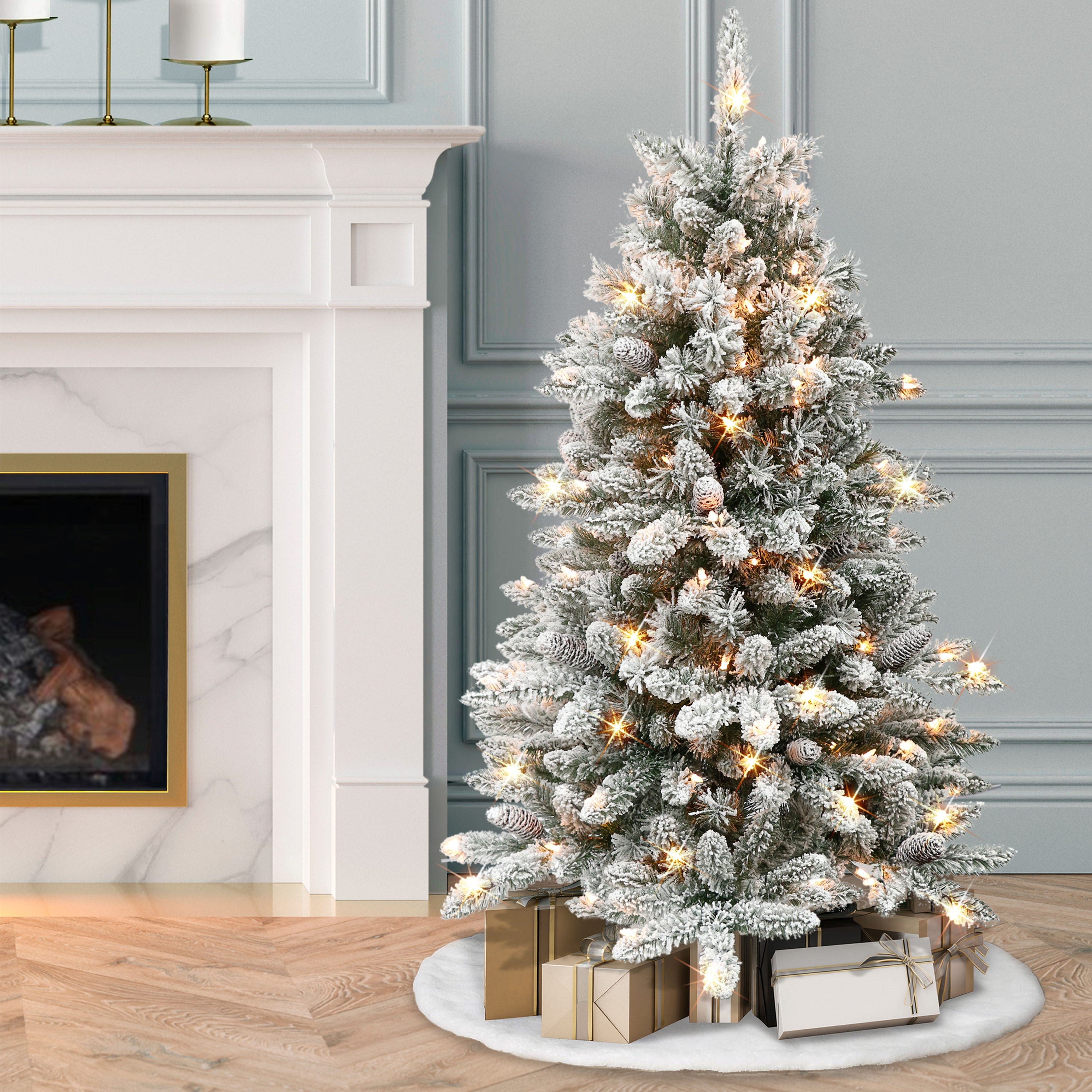 4.5ft Pre-Lit Flocked ‎Bennington Fir Christmas Tree