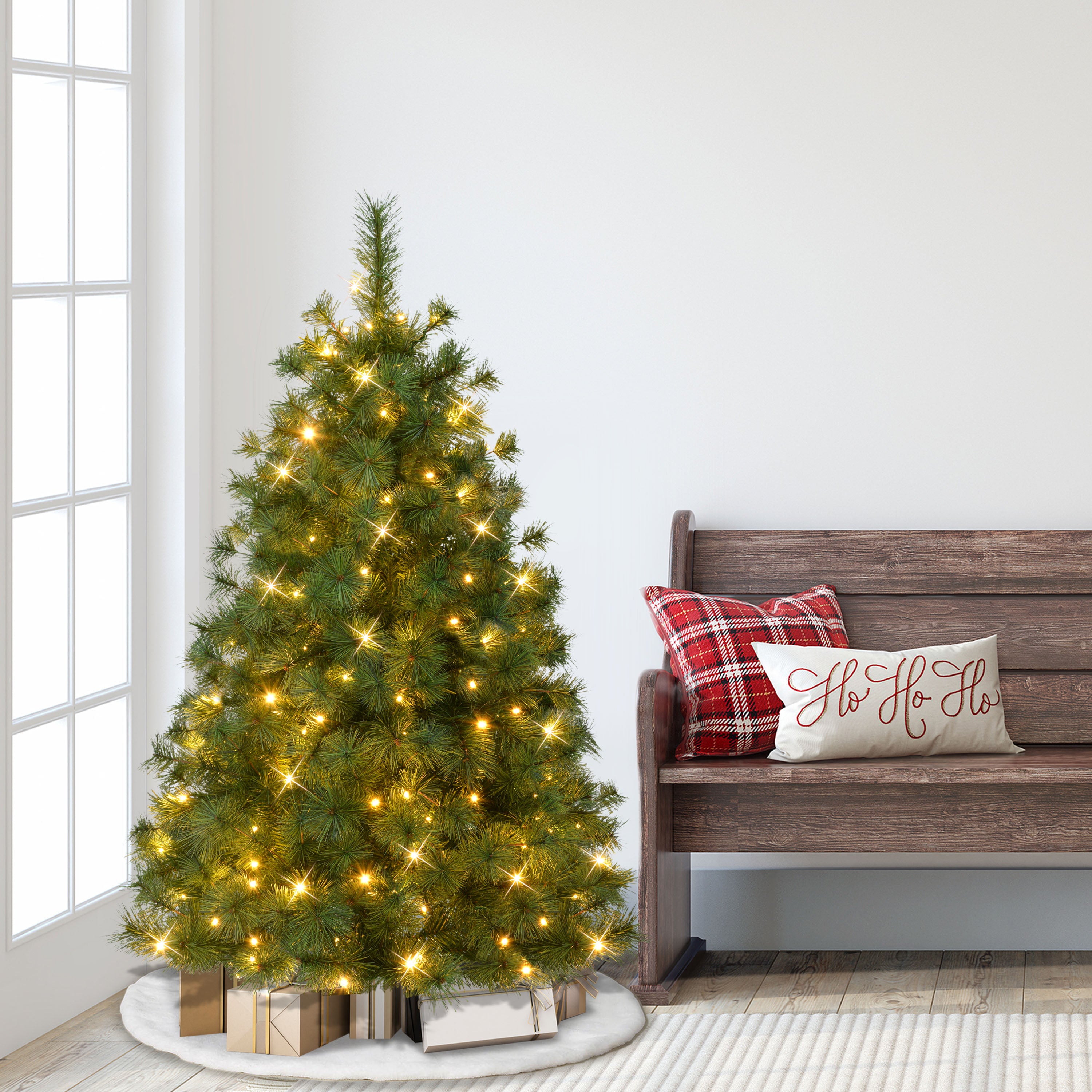 4.5' Pre-Lit Colorado Pine Christmas Tree