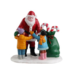 LEMAX Santa Gets a Hug #32211