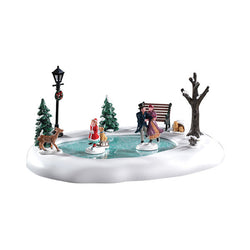 Lemax Village Collection Victorian Skaters #94527