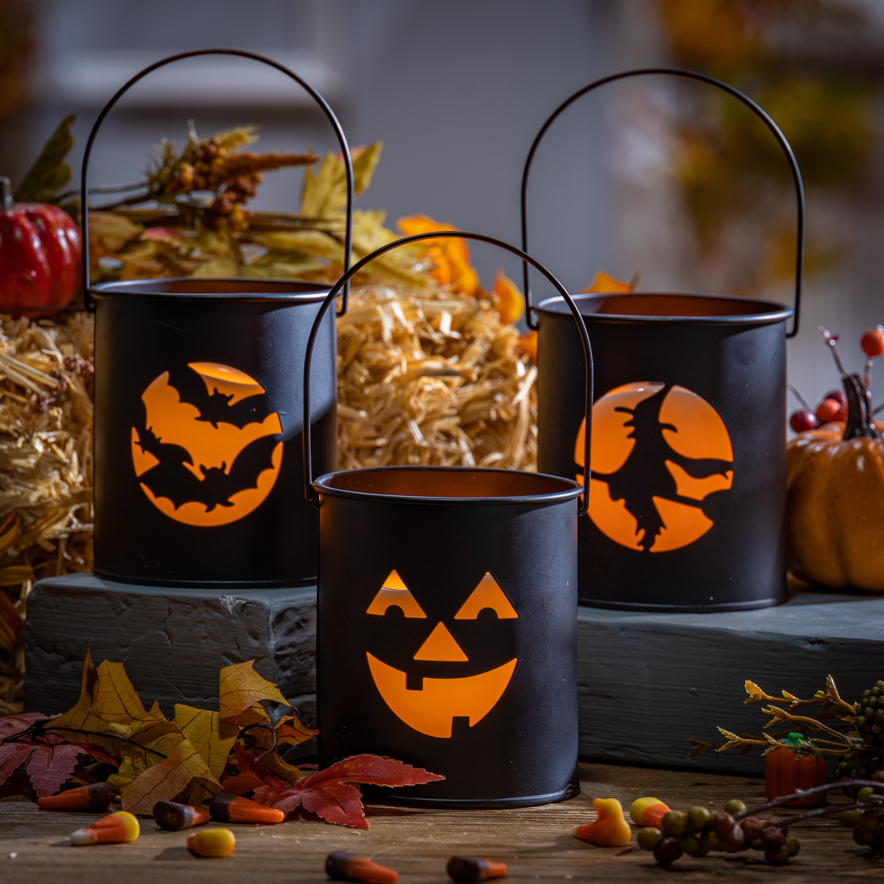 Black Metal Spooky Halloween Lanterns with Flameless Candles